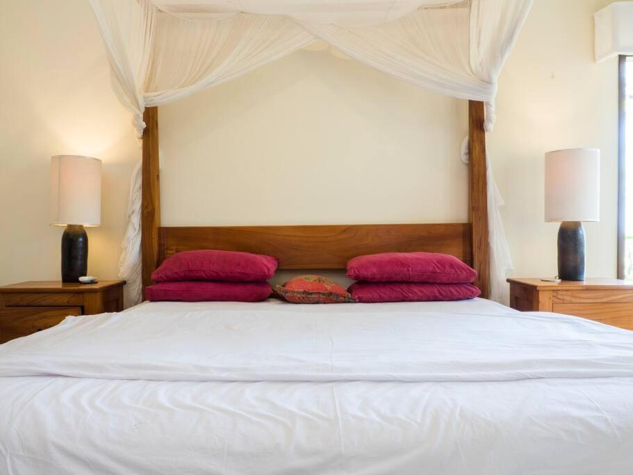 Villa 7, Secret Garden, Kerandangan, Near Senggigi Mataram Buitenkant foto